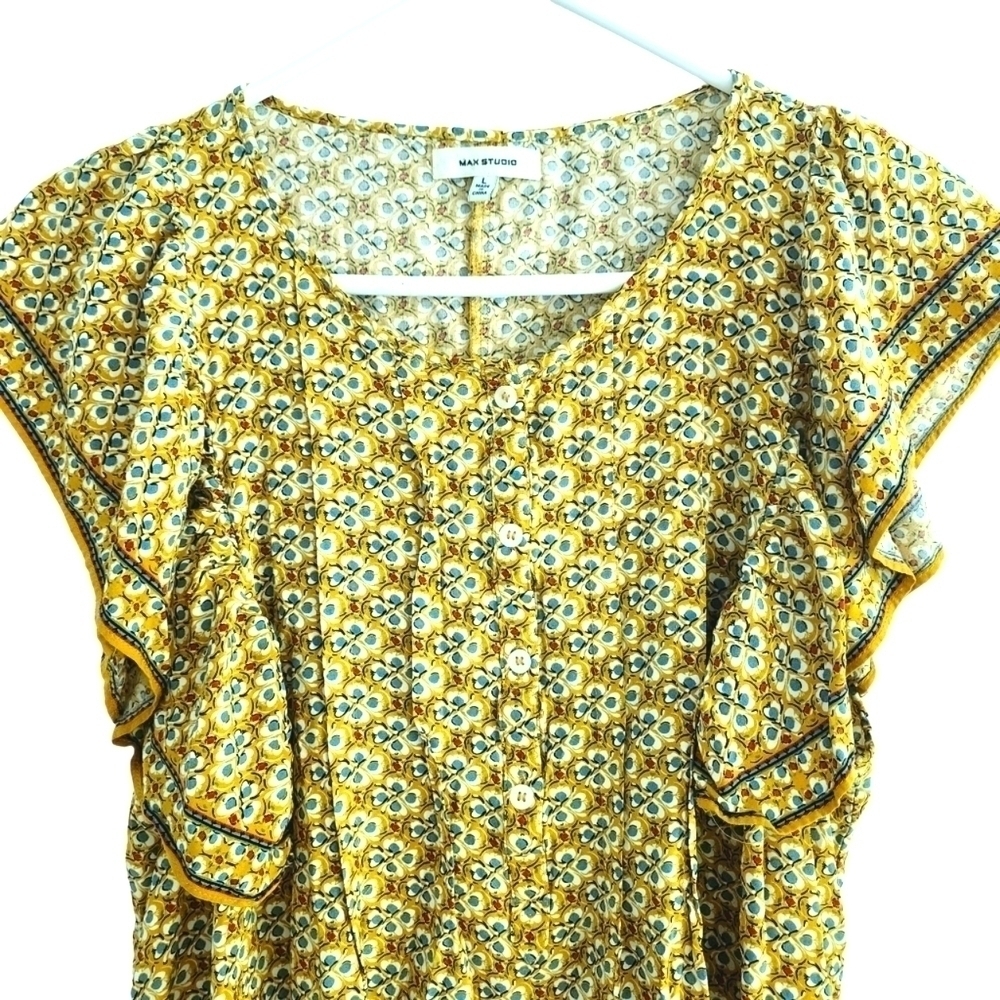 MAX Studio Gold and Blue Flutter Sleeve Top - Picture 2 of 8